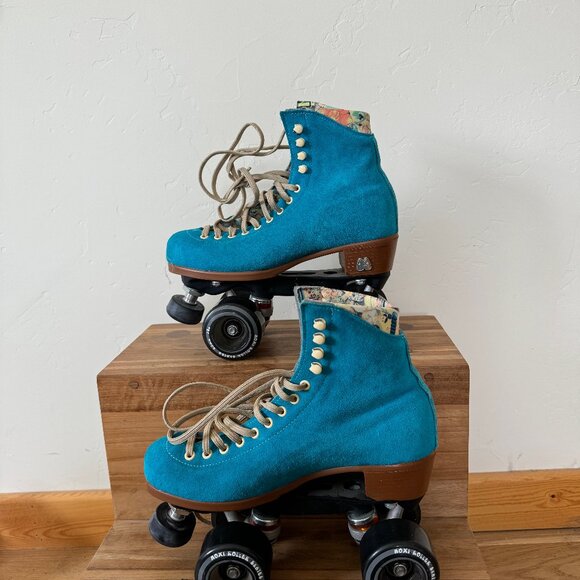 Shoes - Moxie Roller Skates